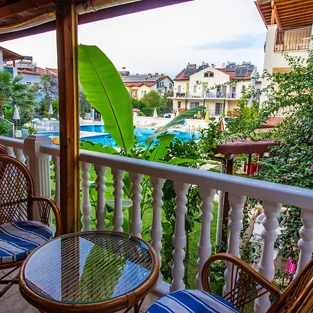 アパートホテル Tayfun