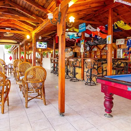 Tayfun アパートホテル オルデニズ