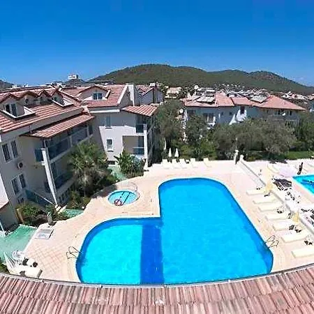 Tayfun מלון דירות 4*