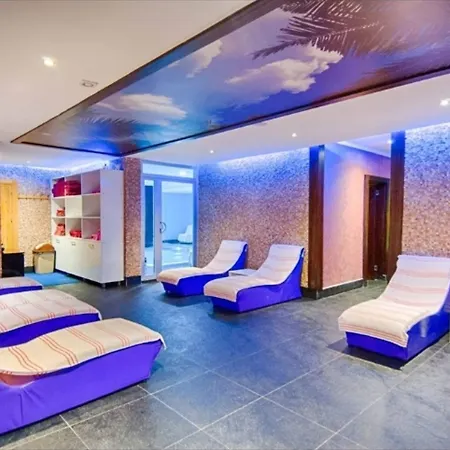 Tayfun Apartmanhotel 4*